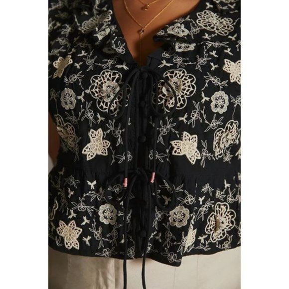 Stunning Anthropologie Ruffled Embroidered Button Up Sleeveless Crop Top Black M - Picture 4 of 11
